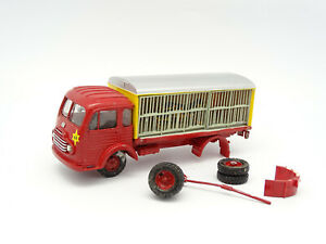 【送料無料】模型車 モデルカー キットモンタドシムカデティグレチルコピンダーduthy 43 kit montado 143 simca cargo transporte de tigre circo pinder