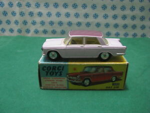【送料無料】模型車 モデルカー ヴィンテージフィアットビコロールコーギートイズヌーボーミントボイテvintage fiat 2100 bicolore corgi toys 232 nouveau mint boite