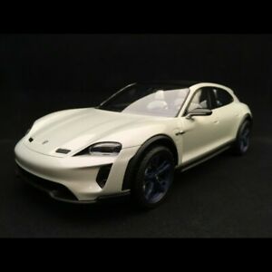 【送料無料】模型車 モデルカー ポルシェミッションクロスツーリスモホワイトグレースパークporsche mission e cross turismo 2018 white grey 118 spark wap0219000j
