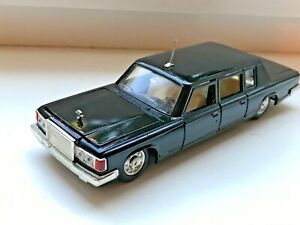 【送料無料】模型車 モデルカー ノボエクスポートジルルソバルトnovoexport 143 zil 115 and russobalt