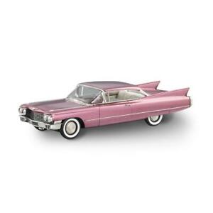 【送料無料】模型車 モデルカー ブルックリンキャデラックシリーズクーペピンクバージョンbrooklin brk207p 1960 cadillac series 62 coupe pink version