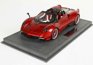 【送料無料】模型車 モデルカー パガーニフアリヤロードスターマイカレッドショーケースbbr pagani huarya roadster mica red 2017 with showcase 118