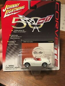 送料無料 模型車 モデルカー ジョニーライトニングコルベットコルベットホワイトフリーシップjohnny Lightning 03 50 Year Corvettes 1953 Corvette White 1 Of 50 Free Ship Voli Me