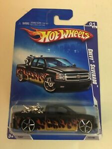 【送料無料】模型車 モデルカー ホットホイールシェビーシルバラードヒールフリートバイクhot wheels chevy silverado heet fleet w bike|hokushin