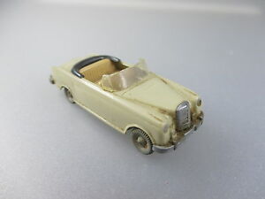 【送料無料】模型車 モデルカー ワイキングメルセデスベンツカブリオレシューブwiking mercedes benz 220 cabriolet schub 105