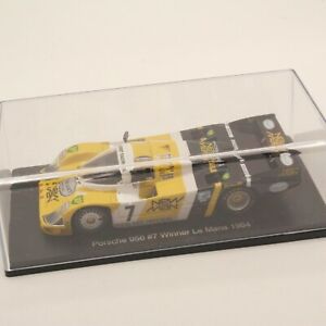【送料無料】模型車 モデルカー スパークポルシェルマンインボックスspark 143 porsche 956 7 winner le mans 1984 in pc box ez5165