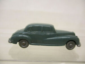 【送料無料】模型車 モデルカー x13094alter wiking 187 mercedes pkw mit leichtem kratzer auf dach|hokushin
