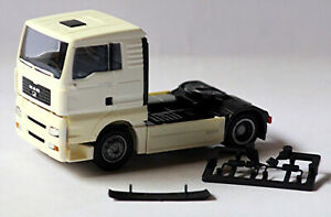 【送料無料】模型車 モデルカー マンセミトレーラートターman tg a xl 410 a xl 2 axle semitrailer tractor 200007 white 187 awm 711901