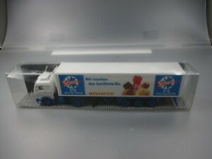 【送料無料】模型車 モデルカー アルベドスーツケースショラーモーブンピック