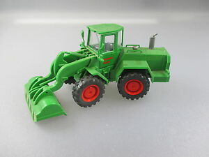 【送料無料】模型車 モデルカー ワイキングウィモバウホイールローダーwiking wimo bau wheel loader pk