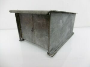 【送料無料】模型車 モデルカー アイゲンバウメタルガレージトップeigenbau 1960er metal garage years 10 cm x 6cm x 5cm top