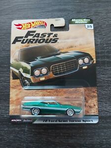 【送料無料】模型車 モデルカー ホットホイールモーターシティマッスルファストフォードグラントリノスポーツhot wheels motor city muscle fast amp; furious 72 ford gran torino sport 25