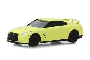 【送料無料】模型車 モデルカー スケールモデルカーネオンイエローscale model car 164, nissan gtr r35 2016 fluorescent neon yellow｜hokushin