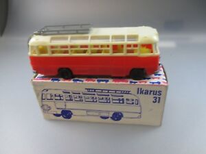 【送料無料】模型車 モデルカー プラストベルリンイカラスバススケールveb plast berlinespewe ikarus 31 bus okt, scale h0 ssk33｜hokushin