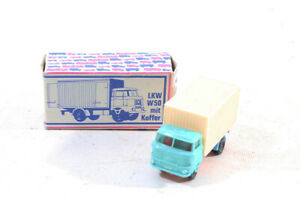 【送料無料】模型車 モデルカー モデルベルリンプラストddr modell berlinplast w50 lkw mit ker ovp