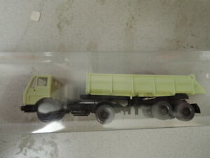 【送料無料】模型車 モデルカー カートンワイキングフラットベッドチルトライトグリーンwiking construction vehicles mb flatbed tilt light green in carton 60