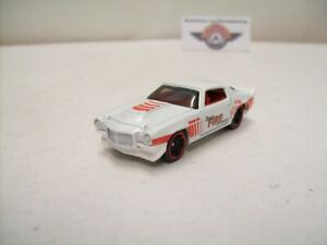 【送料無料】模型車 モデルカー カマロパールホワイトレッドホットホイールマレーシア70 camaro rs tm gm, pearl whitered, hot wheels made in malaysia 164