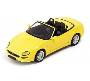 【送料無料】模型車 モデルカー マセラティスパイダーカンビオコルサイエローmaserati 3200 spider gt cambiocorsa yellow moc029 ixo 143