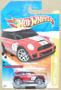 【送料無料】模型車 モデルカー ホットホイールヌオーヴォモデリミニスコムメッサロッソhot wheels 2011 nuovo modelli mini scommessa rosso