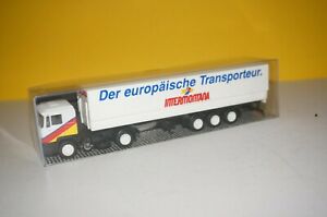 【送料無料】模型車 モデルカー アルベドプラネンサテルズグデアユーロパイシェトランスポーターbox9] albedo 187 man f90 planen sattelzug der europaische transporteur ovp