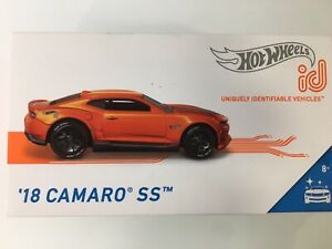【送料無料】模型車 モデルカー ホットホイールカマロhot wheels id ‘18 camaro ss
