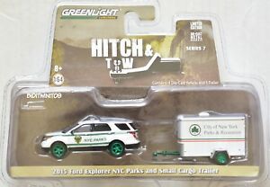 【送料無料】模型車 モデルカー グリーンライトヴェールマシンフォードエクスプロアパルクエトプチカーゴレモークgreenlight vert machine 2015 ford exploreur nyc parcs et petit cargo remorque w｜hokushin