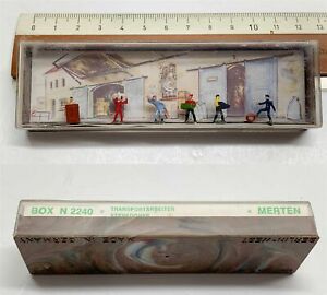 【送料無料】模型車 モデルカー メルテンミニチュアフィギュアmerten box h0 n2240 transport workers miniature figurines
