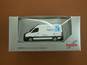 【送料無料】模型車 モデルカー ヘルパクラフターバスオリジナルボックスプロモーションモデル herpa vw crafter bus fleet care promotional model in original box｜hokushin