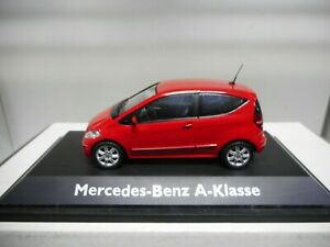 【送料無料】模型車 モデルカー メルセデスベンツクラスレッドシュコmercedesbenz aclass w169 3p red 20052011 schuco 143