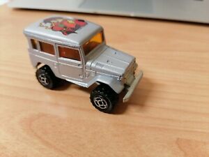 【送料無料】模型車 モデルカー マジョレットトヨタグレーcar majorette toyota 4x4 no 277 grey
