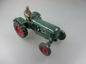 【送料無料】模型車 モデルカー ウィッキングデューツトターシューブwiking deutz tractor schub 79