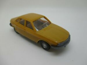 【送料無料】模型車 モデルカー ワイキングセンフェゲルブアシッドシューブwiking nsu ro 80, senfegelb, acid hb 4622b schub 126