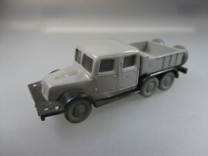 【送料無料】模型車 モデルカー エスペウェモデルタトラカレマイヤートターシューブespewe, ddr models tatra 141 cullemeyr tractor schub 76