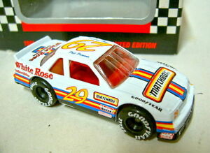 【送料無料】模型車 モデルカー マッチボックスシェビールミナマッチボックスmatchbox mb221 chevy lumina matchbox wrc usnascar