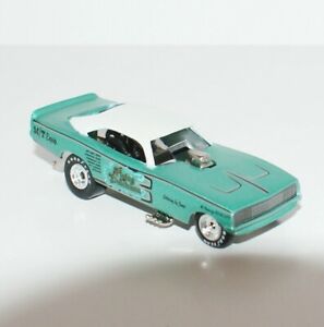 【送料無料】模型車 モデルカー フライングダッチメレンアルヴァンダーウーデダッジチャージャーファニーカーリミテッドjl flying dutchmean al vander woudes dodge charger nhra funny car limited｜hokushin