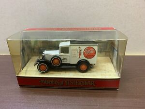 【送料無料】模型車 モデルカー マッチボックスモデルオブイェスターイヤーフォードmatchbox models of yesteryear y221 i ford a 1930