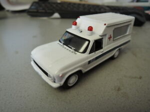 【送料無料】模型車 モデルカー メーカーシェブロテリオメタルセンチunknown manufacturer chevrotet ambulance rio metal 12 cm 2650