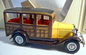 【送料無料】模型車 モデルカー マッチボックスフォードモデルウッディワゴンミントインボックスmatchbox moy y21a ford model a woody wagon mint in box