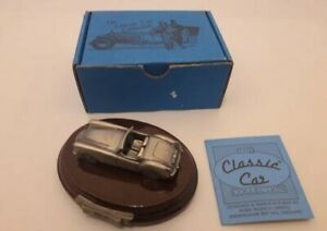 【送料無料】模型車 モデルカー クラシックメタルmga 1955 classic metal