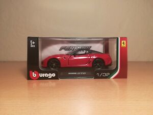 【送料無料】模型車 モデルカー フェラーリレッドブブラゴferrari 599gto red 1 3 2 bburago