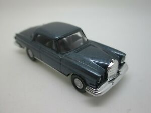 【送料無料】模型車 モデルカー ワイキングメルセデスクーペメタリックソナーモデルシアwiking mercedes 250 se coupe, metallic, sonermodell shear 502 *