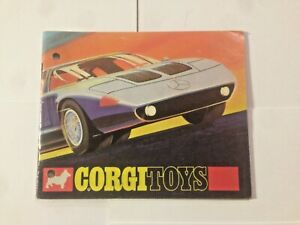 【送料無料】模型車 モデルカー カタログトイズカーズコーギーレアcatalog toys cars corgi toys 1970 excellent and rare