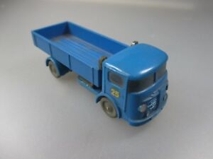 【送料無料】模型車 モデルカー ワイキングボックスビュッシングトラックグレーズ