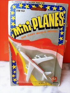 【送料無料】模型車 モデルカー ミニプレーンアヴィオンメタルヴィンテージmini planes avion die cast metal vintage