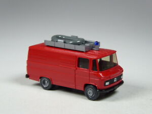 【送料無料】模型車 モデルカー ワイキングモデルメルセデスnlkr7 wiking special model mercedes l 406 fire water rescue