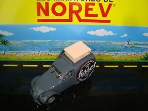 【送料無料】模型車 モデルカー ミニチュアシトロエンパブフィセットeminiature citroen 2 cv azu 1956 pub clothing fisset fecamp 143 in