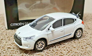 【送料無料】模型車 モデルカー マクチナコレゾーネシトロエンビアンコノレフmacchina collezione citroen ds4 bianco norev 12,243円