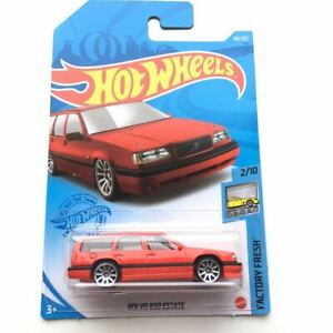【送料無料】模型車 モデルカー ホットホイールボルボエステートモデルトイレッドカラーマテルhot wheels volvo 850 estate model car toy red color mattel