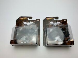 【送料無料】模型車 モデルカー ホットホイールバットダークナイトバットマンコミックススケールロットhot wheels the bat dark knight rises batman dc comics 150 scale lot of 2