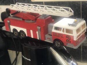 【送料無料】模型車 モデルカー マジョレットポンペアインセンディーmajorette? pompe a incendie ? fire dept engine 2? scale 147 vgc 12,096円